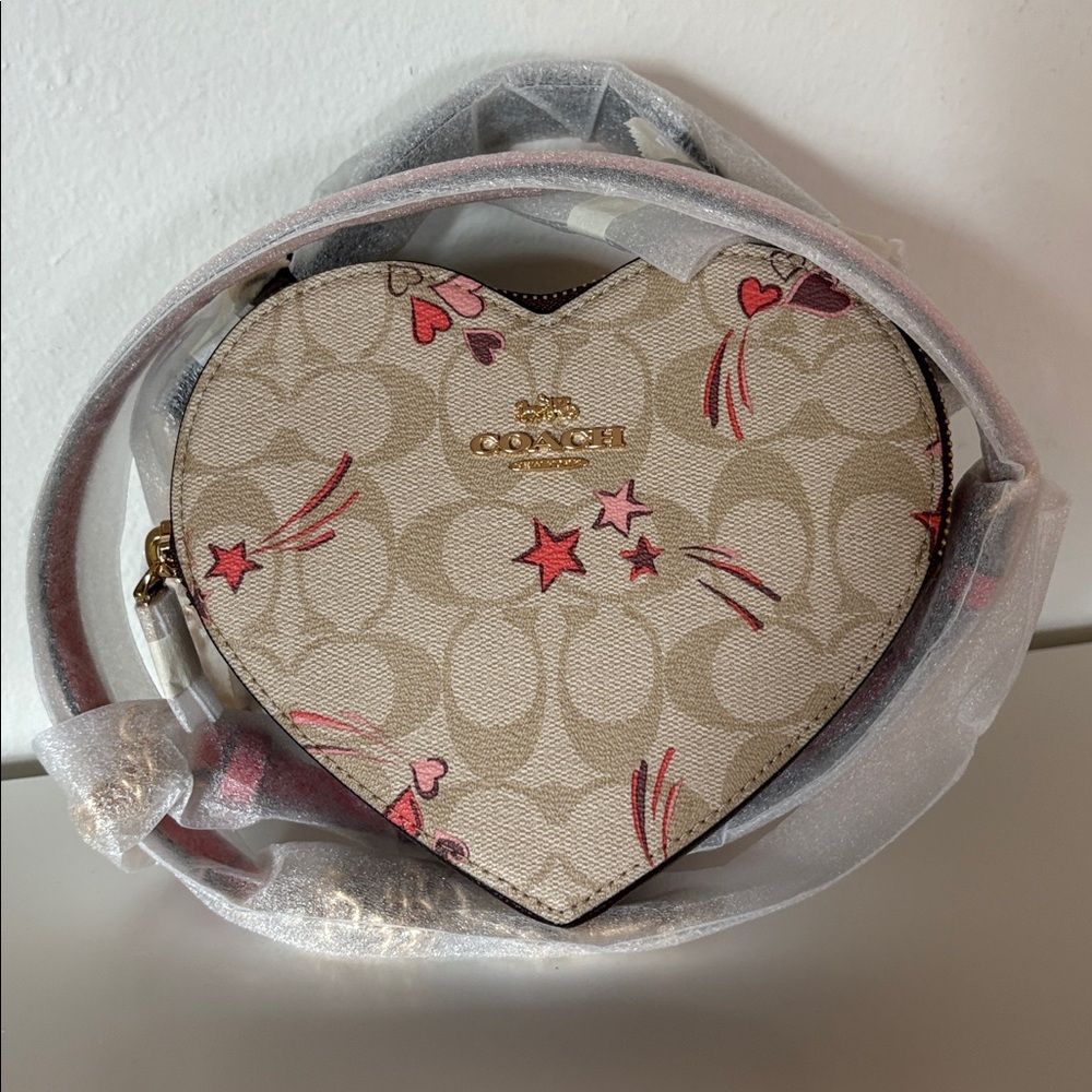 Coach Heart Crossbody In Signature
Canvas With Heart And Star Print nwt - Picture 10 of 11